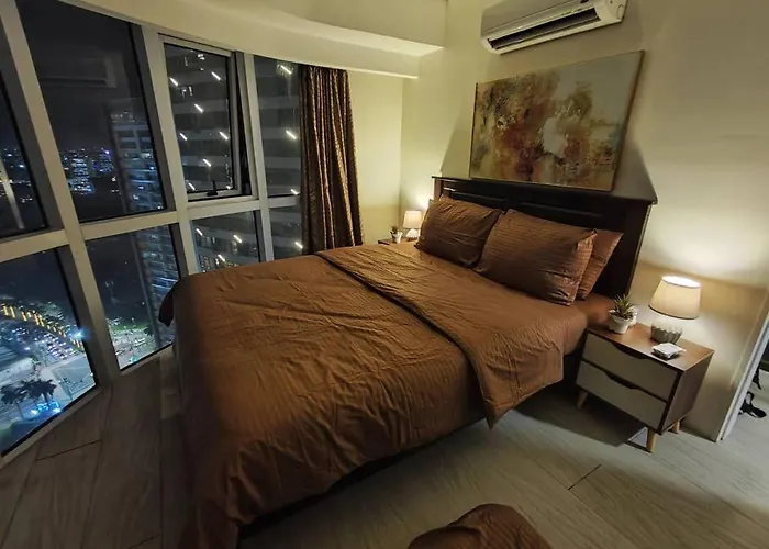 Apartment A2j Luxury 2br Near High Street Bgc Taguig *