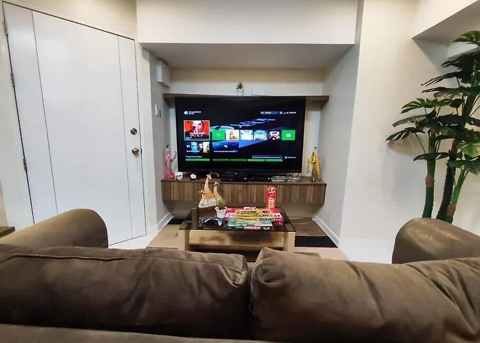 A2j Luxury 2br Near High Street Bgc Taguig Manila