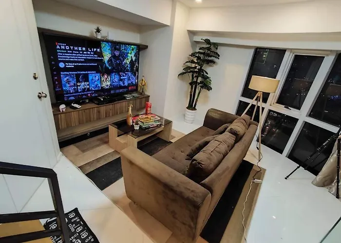 Apartment A2j Luxury 2br Near High Street Bgc Taguig *