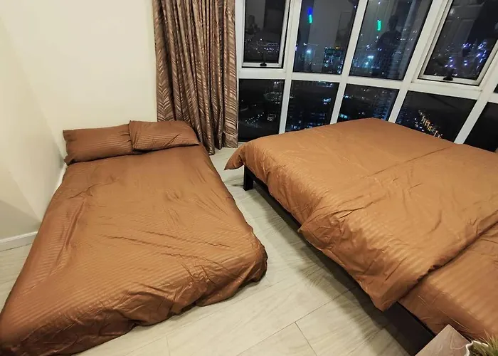 A2j Luxury 2br Near High Street Bgc Taguig *