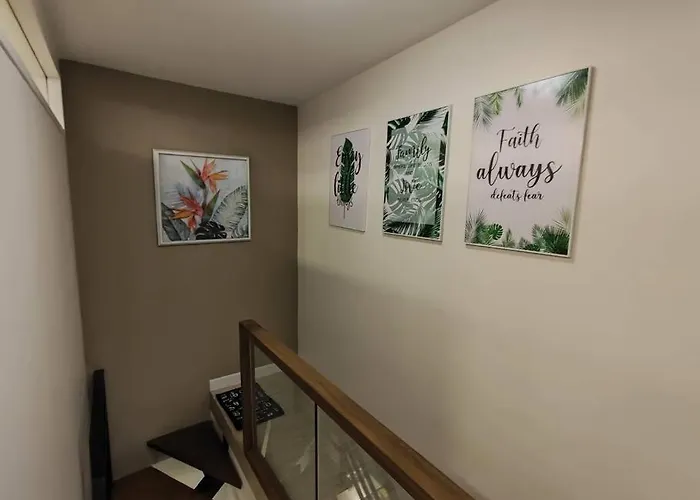 A2j Luxury 2br Near High Street Bgc Taguig Apartment