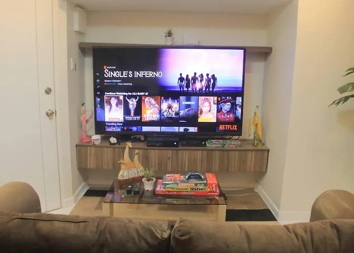 Apartment A2j Luxury 2br Near High Street Bgc Taguig